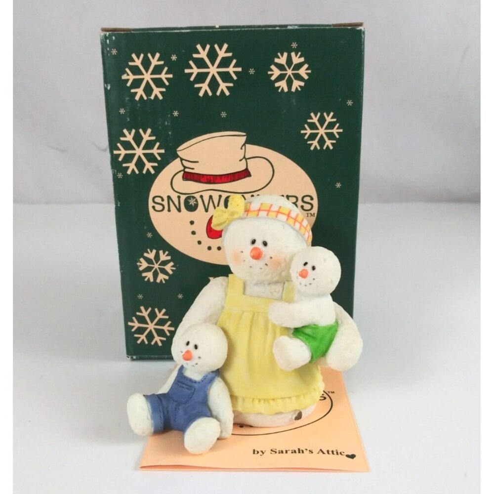 1998 Sarah's Attic Snowonders Luv #7528 Limited Edition Collectible Figurine